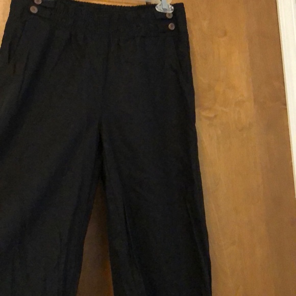 NWOT Never Worn Goucho Capris - Picture 4 of 4